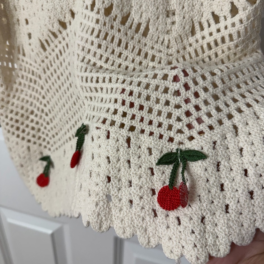 Rebellion Cream Crochet Tank Top with Cherry Appliqués - Picture 5 of 10